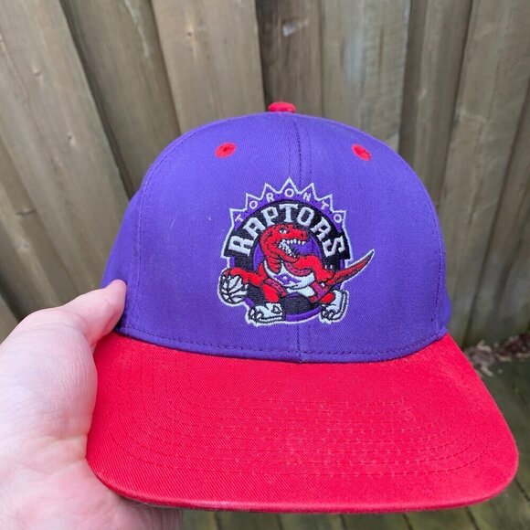 Vintage Adidas Harwood Classics NBA Toronto Raptors Hat - Picture 2 of 7